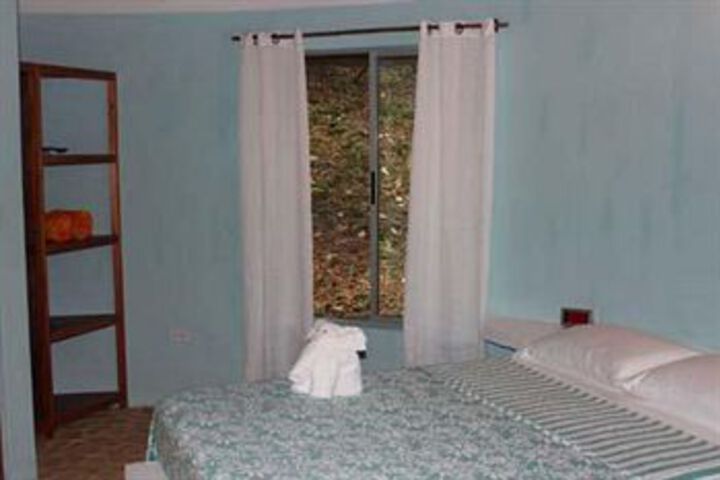 Room 17 of 22