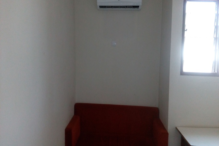 Room 4 of 10