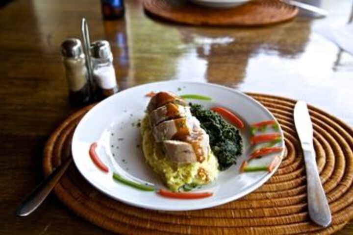 Dining 70 of 71
