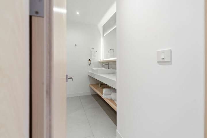 Room 65 of 90
