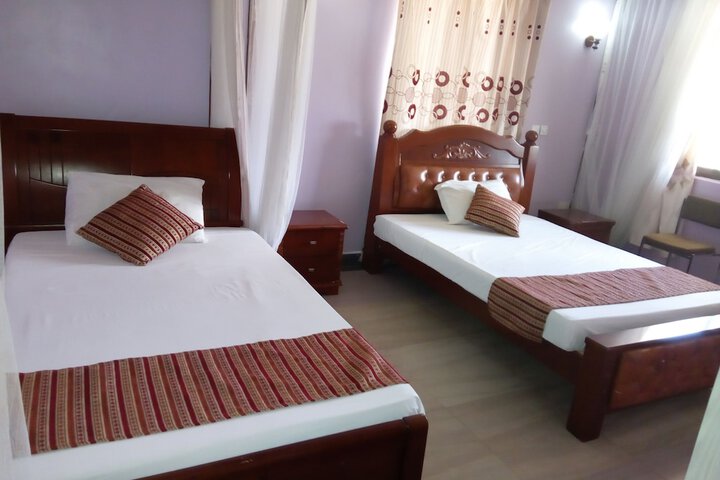 Room 4 of 35