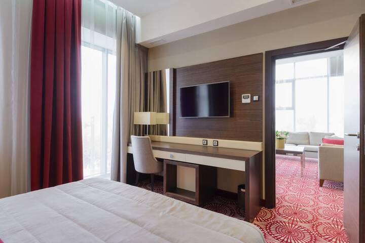 Room 28 of 61