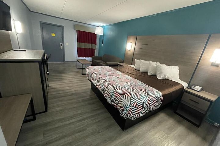 Room 19 of 21