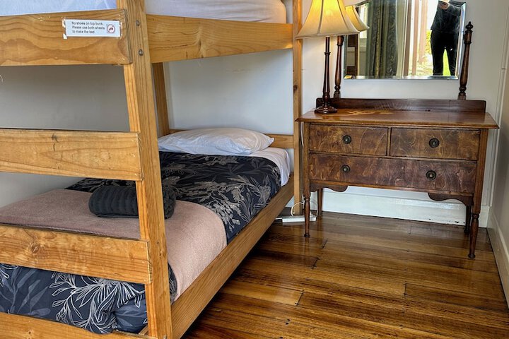 Room 50 of 128