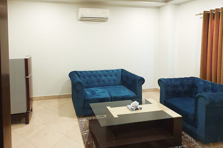 Room 25 of 42