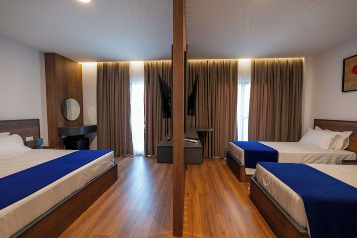 Room 27 of 75