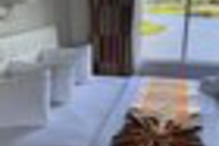 Room 146 of 207