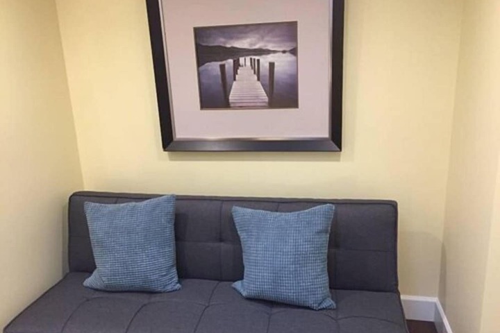 Room 8 of 16