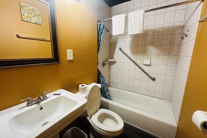 Room 40 of 59