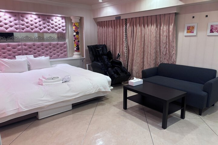 Room 90 of 257