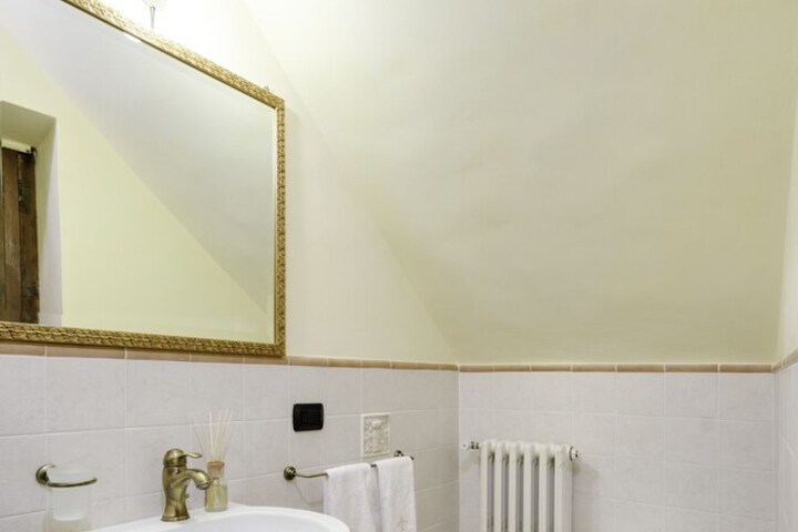 Bathroom Interior Photo