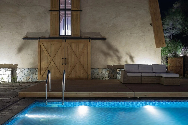 Pool 14 of 27
