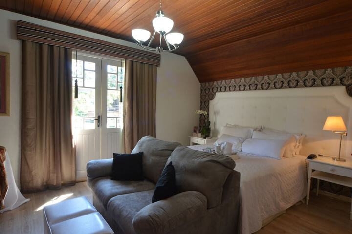 Room 16 of 17