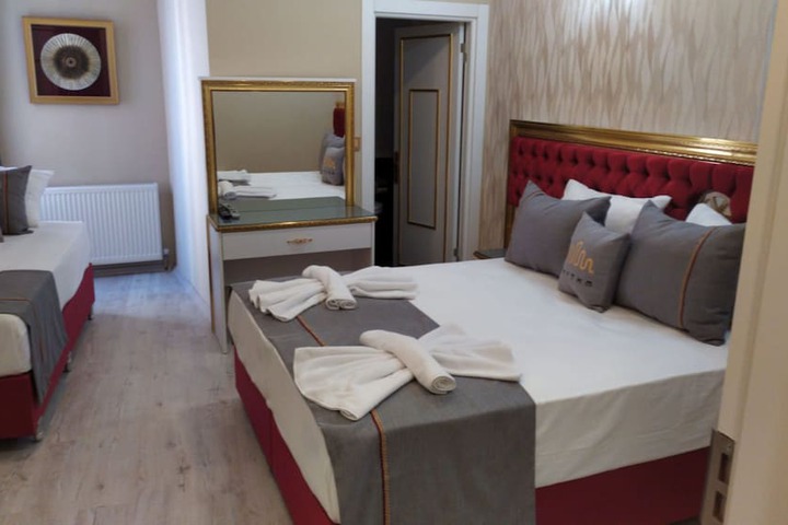 Room 15 of 110