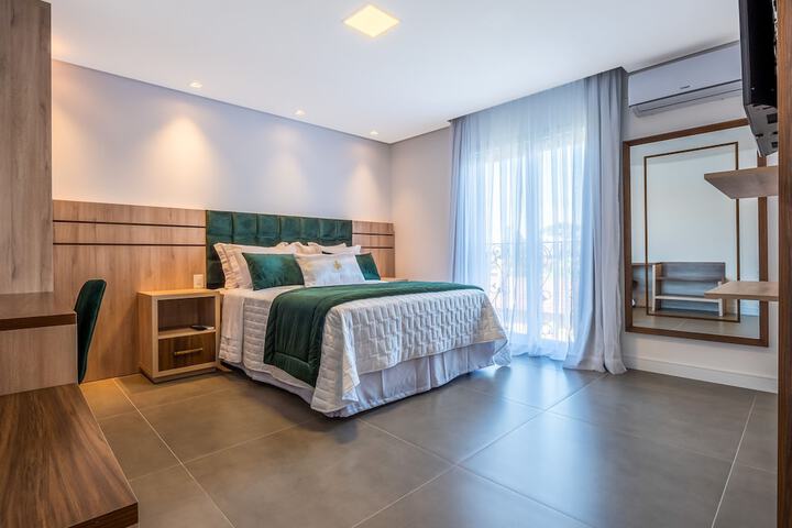 Room 5 of 38