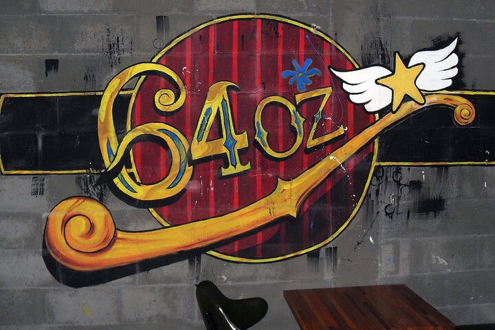 Lounge 21 of 42