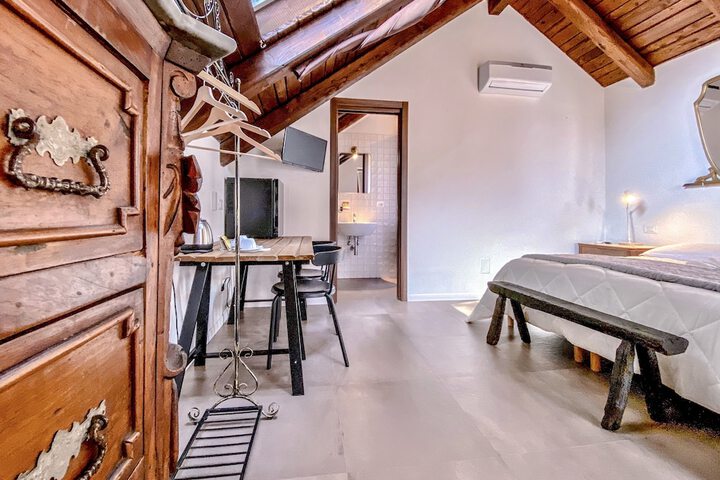 Room 15 of 82