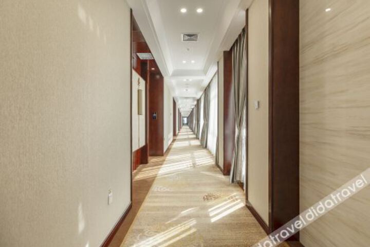 Hotel Interior 8 of 14