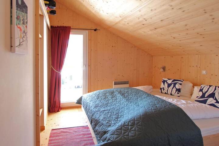 Room 5 of 31