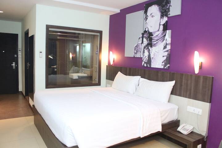 Room 17 of 67
