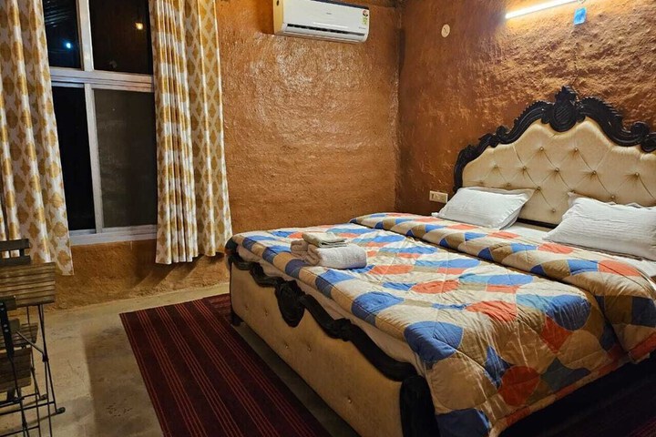 Room 2 of 12