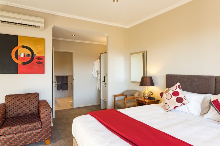 Room 6 of 36