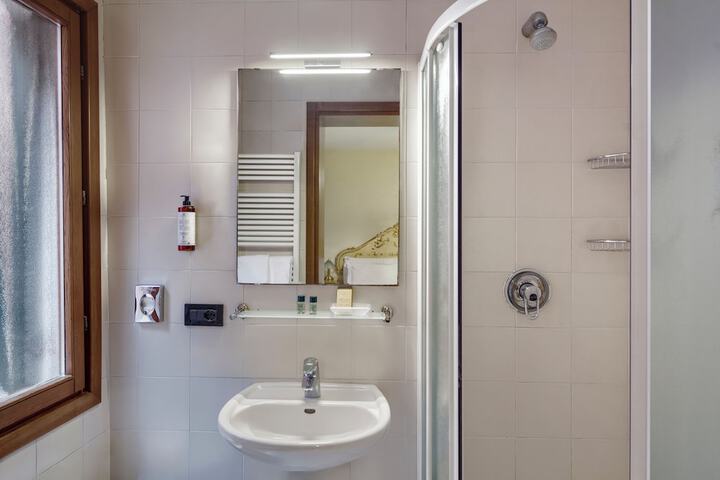 Clean Restrooms