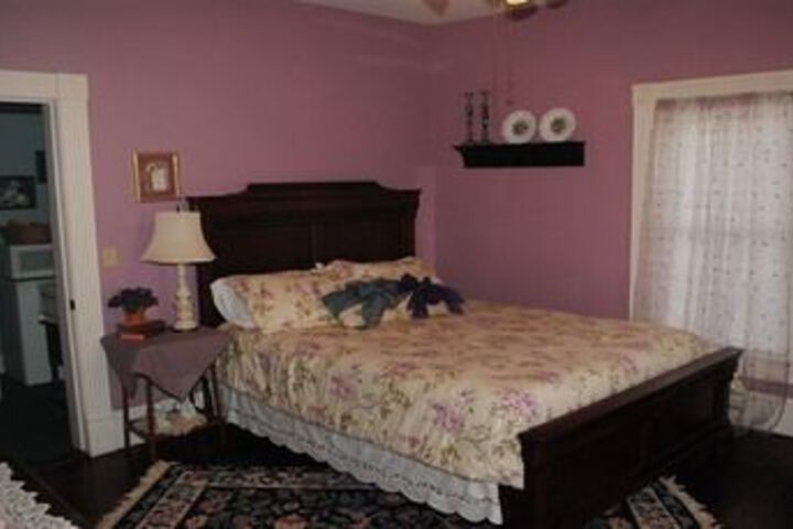 Room 11 of 25