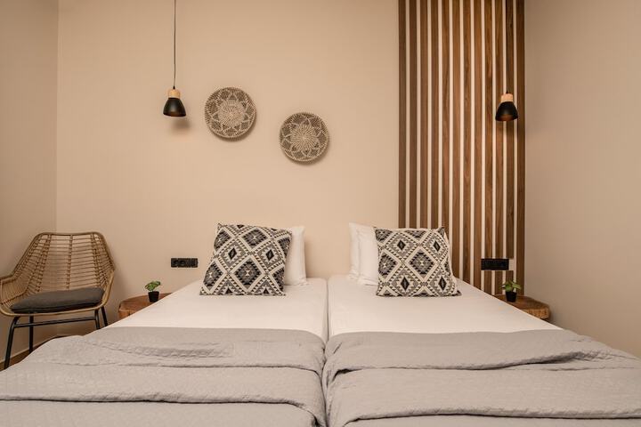 Room 21 of 113