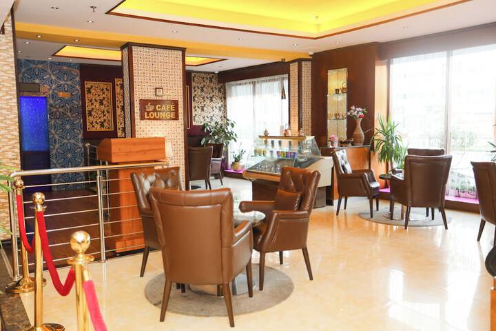 Guest Lobby