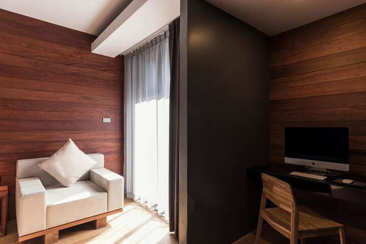 Room 27 of 67