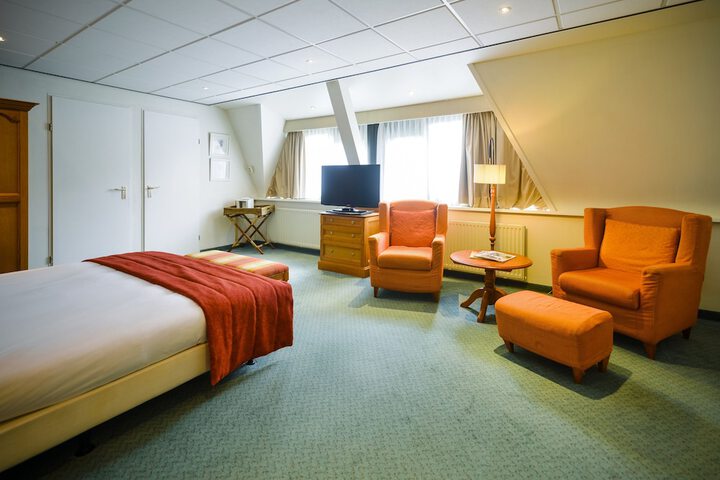 Room 15 of 41
