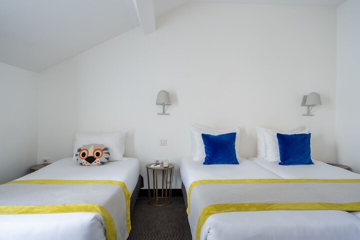 Room 16 of 60