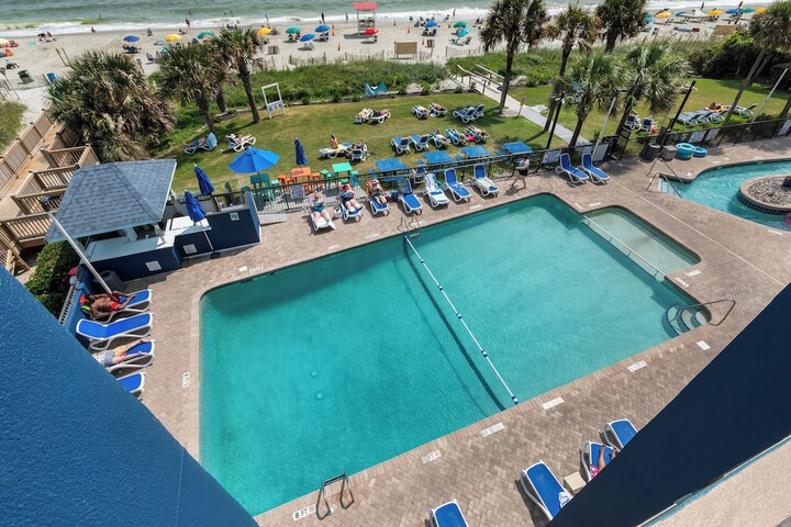 1 Bedroom Deluxe Murphy Bed 2 Queen Beds Partial Ocean View (10 of 24)