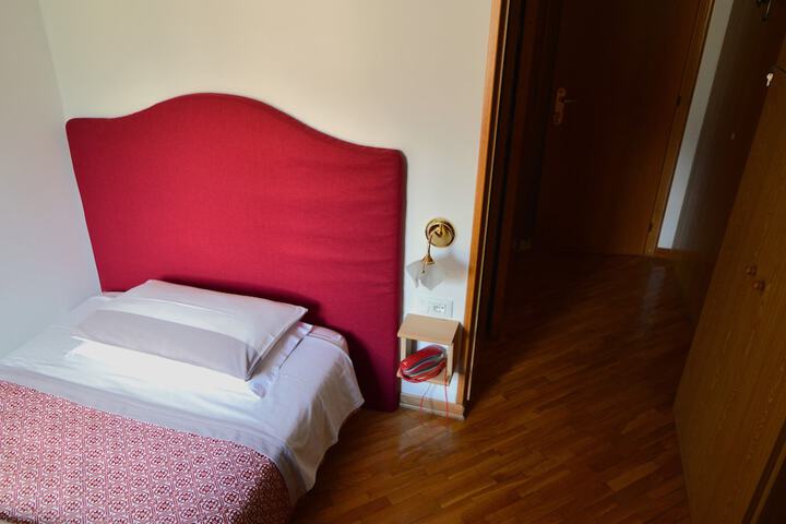 Room 23 of 69