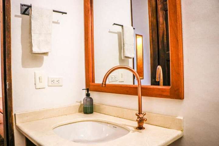 Room 28 of 30