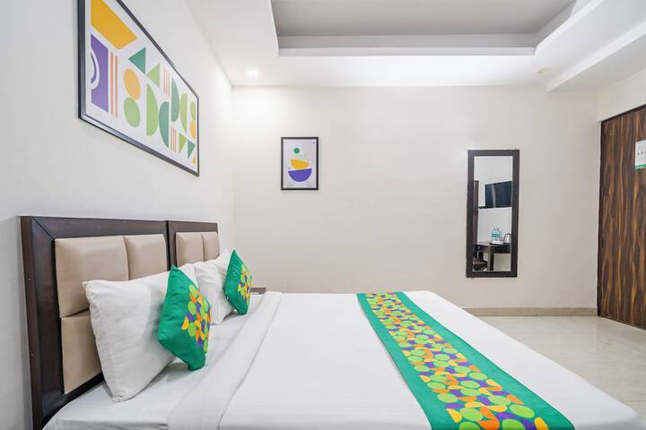 Room 9 of 29