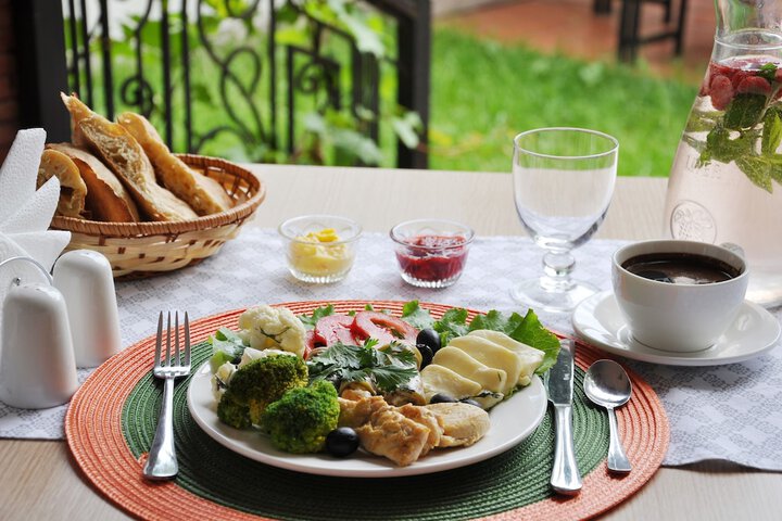 Breakfast/Coffee Service 26 of 37