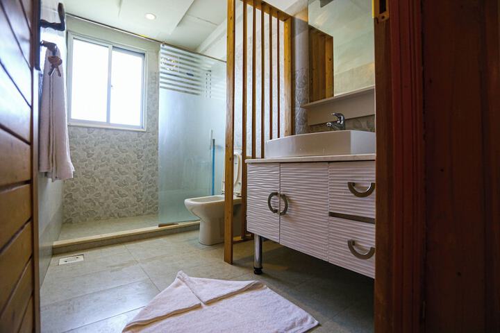 Room 21 of 25