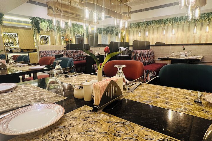 Dining Photos