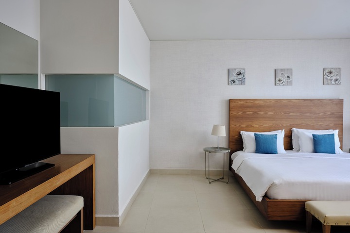 Room 19 of 110
