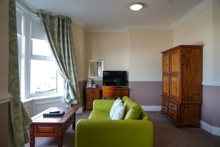 Room 22 of 47