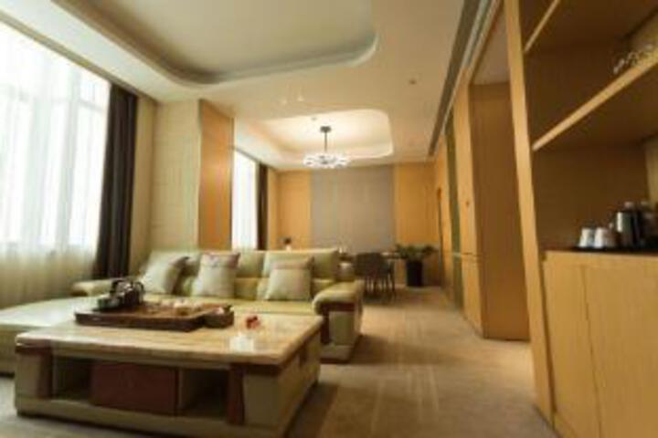 Room 7 of 7