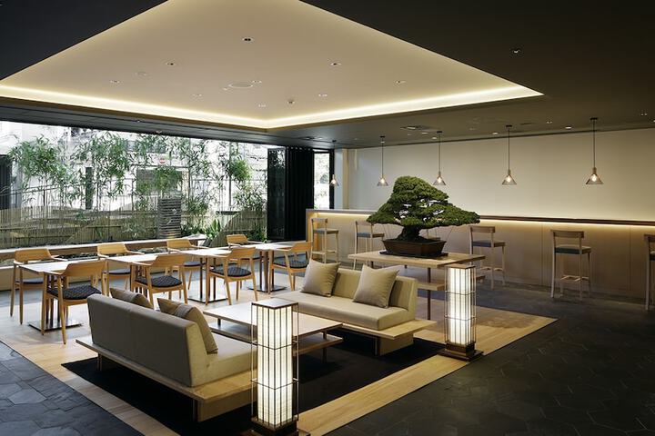 Guest Lobby