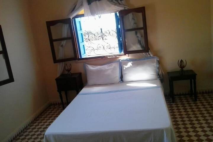 Room 5 of 7