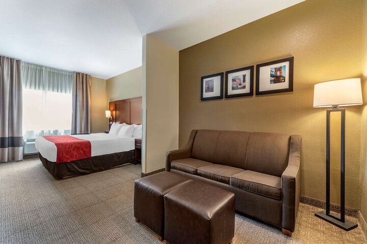 Suite 2 Queen Beds (8 of 17)