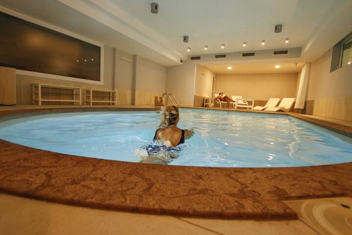 Pool 42 of 118
