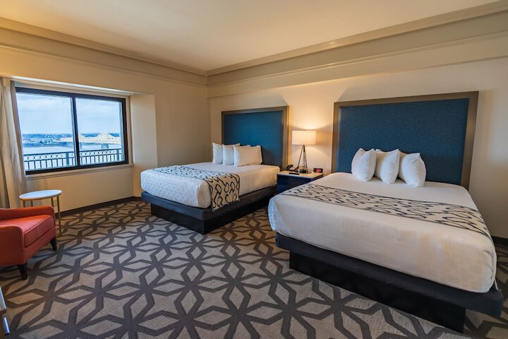 Executive Suite King Bed Accessible (14 of 22)