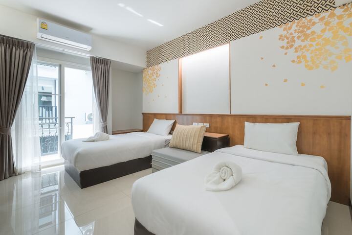Room 9 of 47