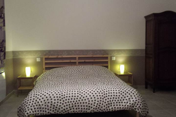 Room 3 of 39